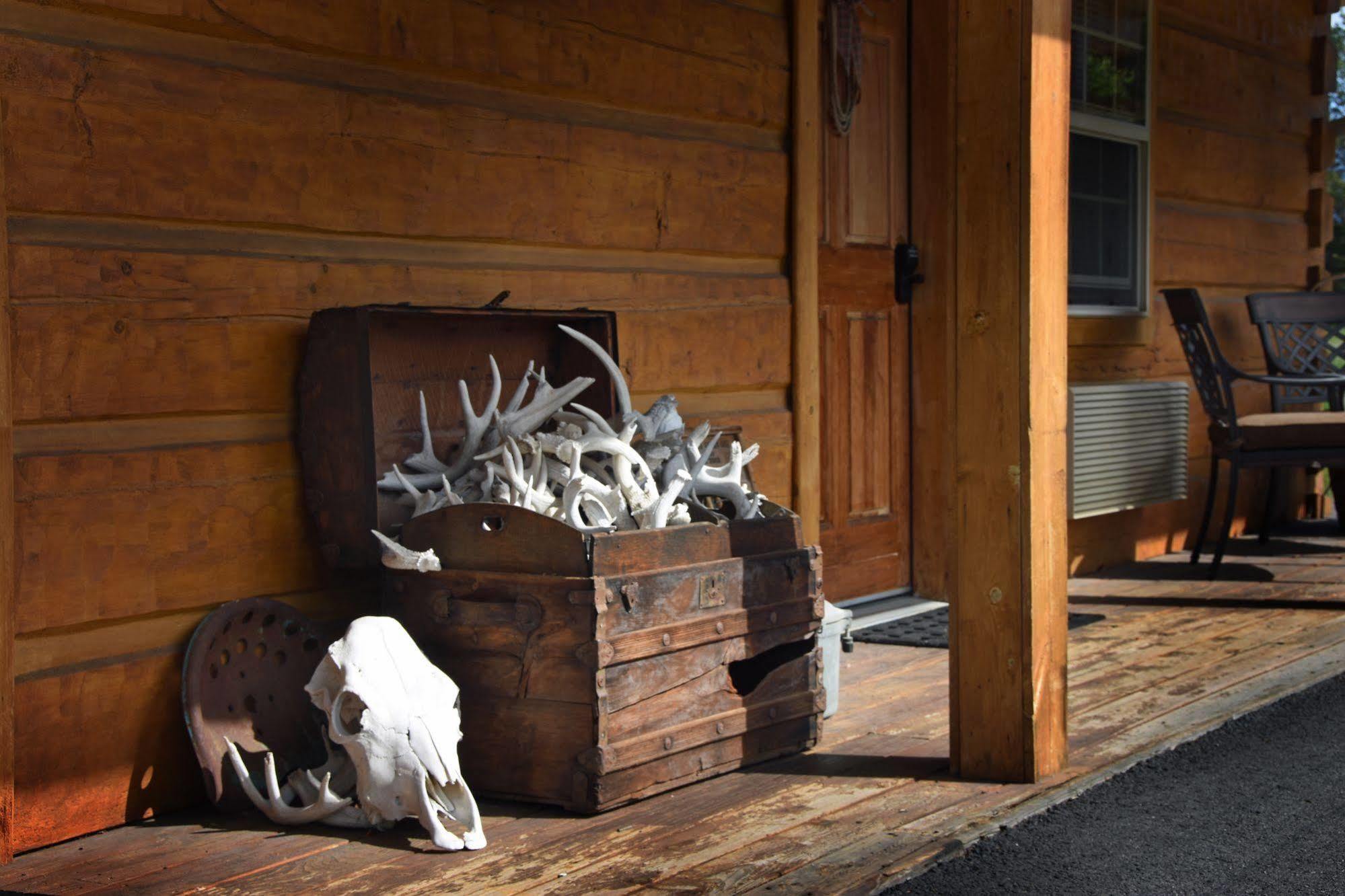 Bad Rock Bed And Breakfast Inn Columbia Falls Exteriér fotografie